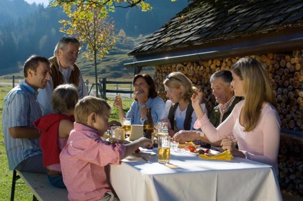 Hotel Gasthaus Schaefle Bürserberg Buitenkant foto